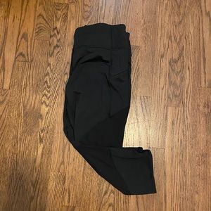 Athleta Mesh Contender Capri